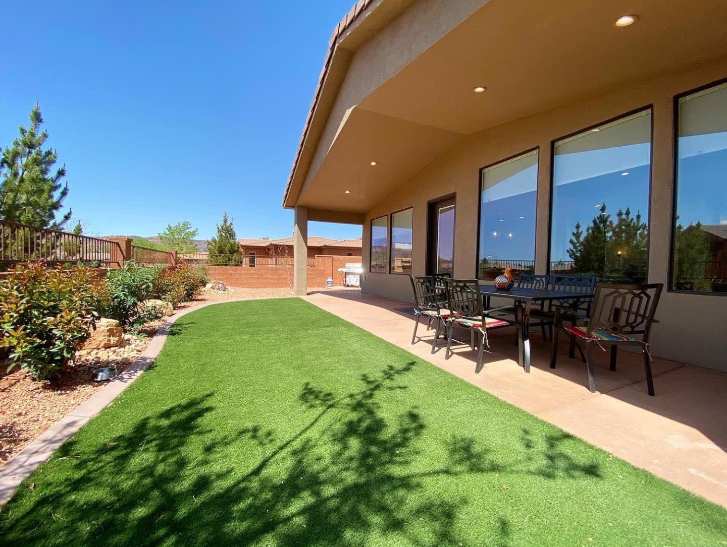 Luxury Pet Friendly Holiday Home La Estancia Kanab Exterior photo